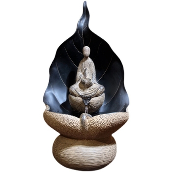 Új kínai stílusú gyanta asztali szökőkút szobor, festett felülettel, zen irodai és teaház dekorációhoz