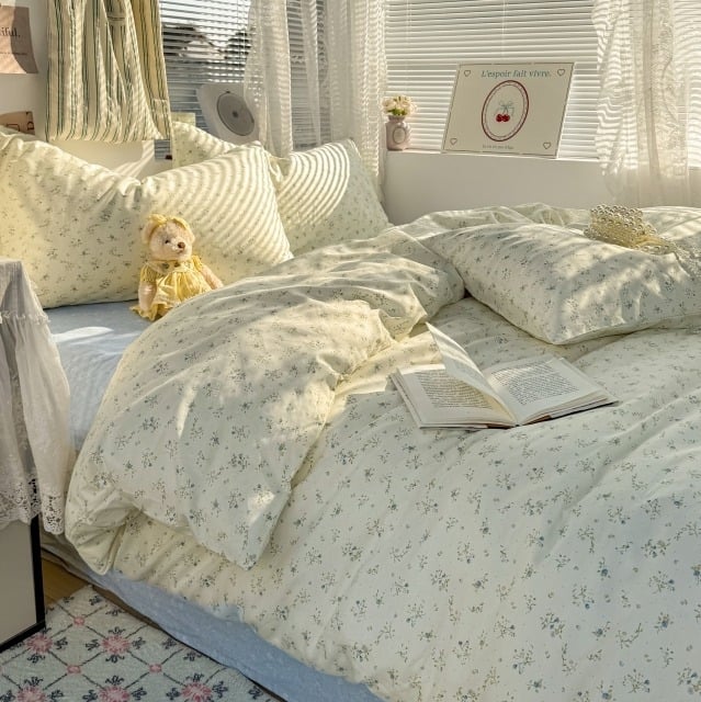 Négy darabos ágyneműkészlet 100% pamutból virágos mintával, minden évszakra, tömeg 2,5–3,0 kg, reaktív nyomtatás és digitális nyomtatás