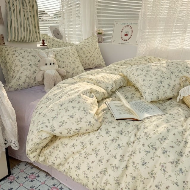 Négy darabos ágyneműkészlet 100% pamutból virágos mintával, minden évszakra, tömeg 2,5–3,0 kg, reaktív nyomtatás és digitális nyomtatás