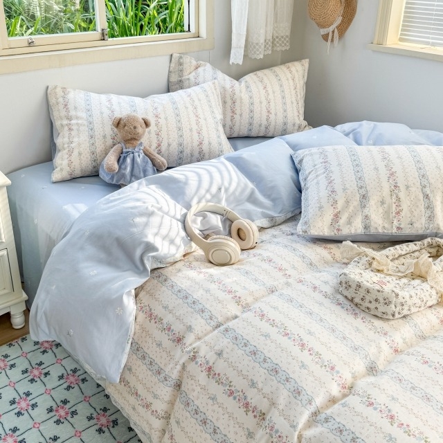 Négy darabos ágyneműkészlet 100% pamutból virágos mintával, minden évszakra, tömeg 2,5–3,0 kg, reaktív nyomtatás és digitális nyomtatás