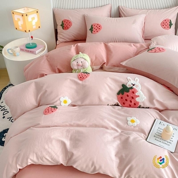 Gyerekeknek készült négy részes ágyneműkészlet 100% pamutból, Cartoon mintával, reaktív nyomtatás, hímzés és steppelés, 40-count, textil sűrűsége 133x72, nyár