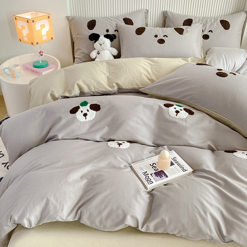 Gyerekeknek készült négy részes ágyneműkészlet 100% pamutból, Cartoon mintával, reaktív nyomtatás, hímzés és steppelés, 40-count, textil sűrűsége 133x72, nyár