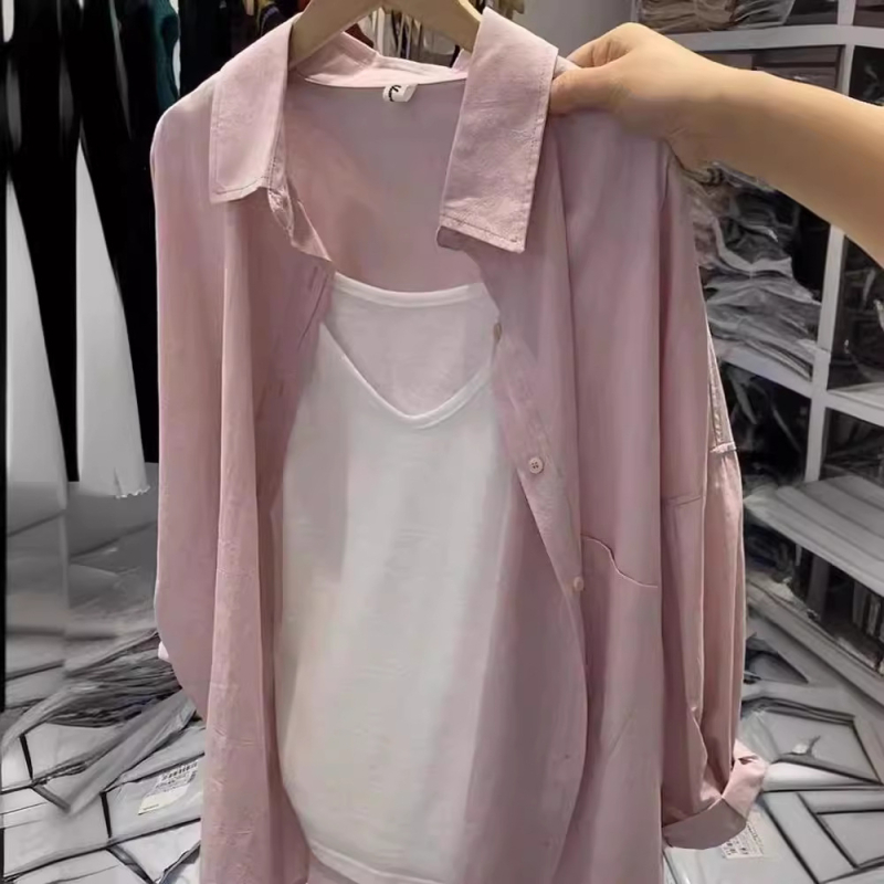 Ženska opuštena košulja s polo ovratnikom, dugi rukavi, jednobojni model, poliester 70–80%, pulover stil, duljina 50–65 cm, ljeto 2025