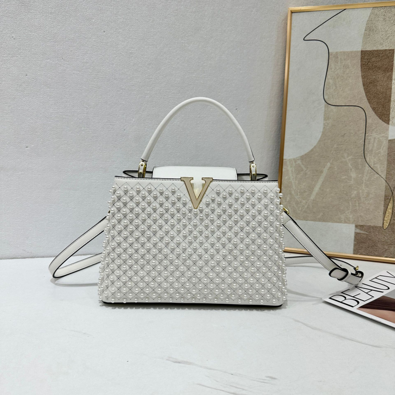 MKIV Gyöngyös váll-táska, bucket-stílusú PU bőr, fedél, cipzáras zseb, zseb a telefonhoz és ID-hoz