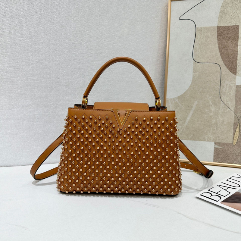 MKIV Gyöngyös váll-táska, bucket-stílusú PU bőr, fedél, cipzáras zseb, zseb a telefonhoz és ID-hoz