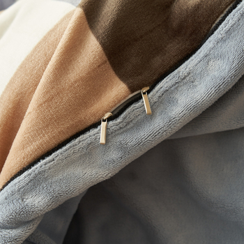 Tej velúr ágyneműkészlet, quiltált, csíkos, geometriai és négyszögletes mintákkal, téli négyrészes készlet