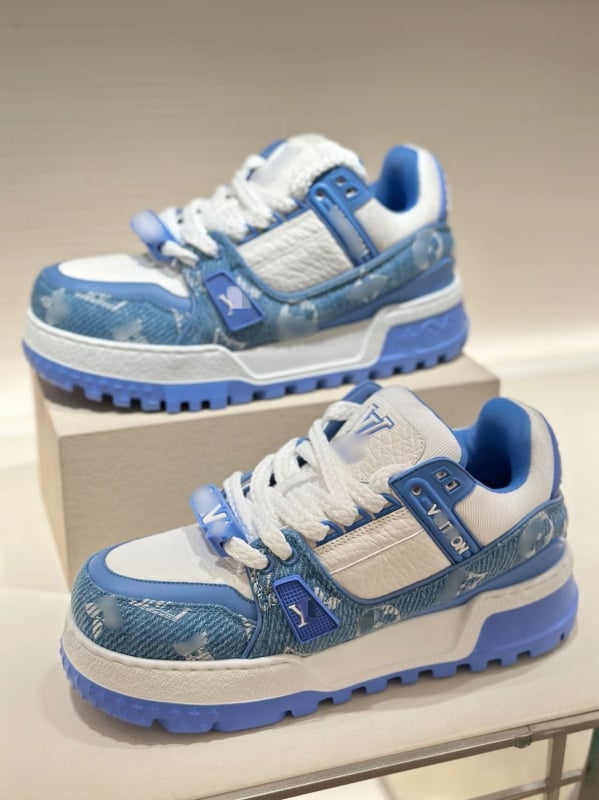 Adidași unisex cu dungi, talpă groasă, șireturi, partea superioară din piele de vită de primă calitate, talpă din cauciuc natural