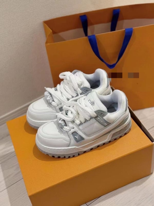 Adidași unisex cu dungi, talpă groasă, șireturi, partea superioară din piele de vită de primă calitate, talpă din cauciuc natural