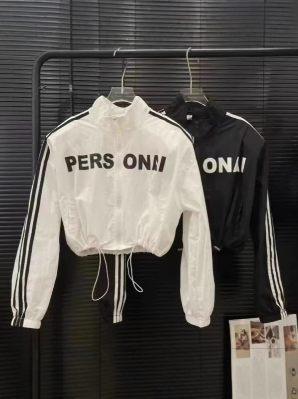 Ženska kratka jakna na zip sa stojećim ovratnikom, prugasta, s podesivim šnimama, zaštita od sunca UPF30+, natpis slovima, Harajuku stil, casual