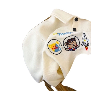 Gyerekeknek készült póló maci hímzéssel, hosszú ujjú, pamut, laza szabás, 3–8 éveseknek.