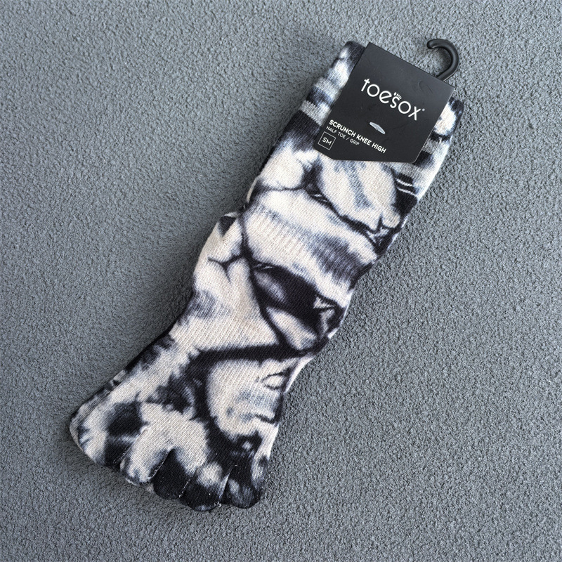 Υψηλές κάλτσες γιόγκα με πέντε δάχτυλα, αντιολισθητικές, απορροφούν τον ιδρώτα, αντιτριβή · 70–80% βαμβάκι
