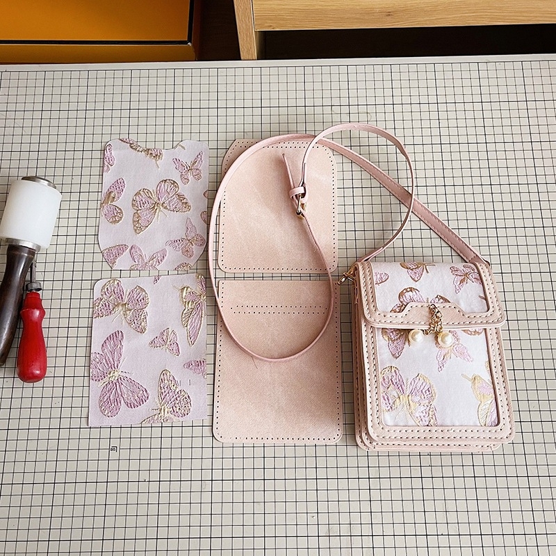 DIY set za torbicu – Novi nacionalni trend, PU materijal, vertikalni kvadratni oblik, zatvoren otvor, unutarnja pretinac za mobitel