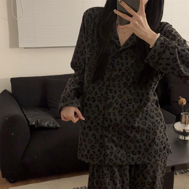 Ženski pamuk pidžama set s leopard uzorkom, dugi rukavi, kardigan-top i hlače, udobna kućna odjeća za proljeće i jesen.