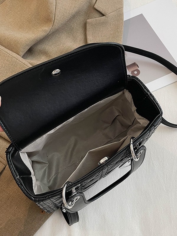 Ženska torbica preko ramena u stilu Lady Dior, PU materijal, magnetsko zatvaranje, uspravno pravokutni oblik, unutarnje džepove