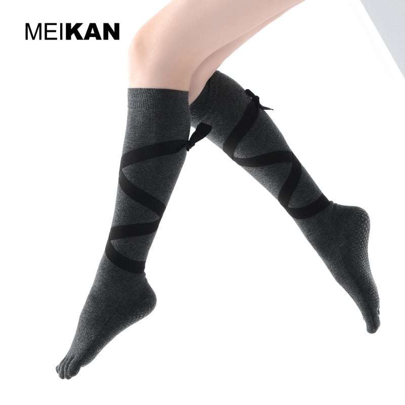 Κάλτσες γιόγκα με διαχωρισμένα δάχτυλα και υψηλό σωλήνα, αντιολισθητικές, 70–80% βαμβάκι, για εσωτερικές ασκήσεις Pilates και χορού