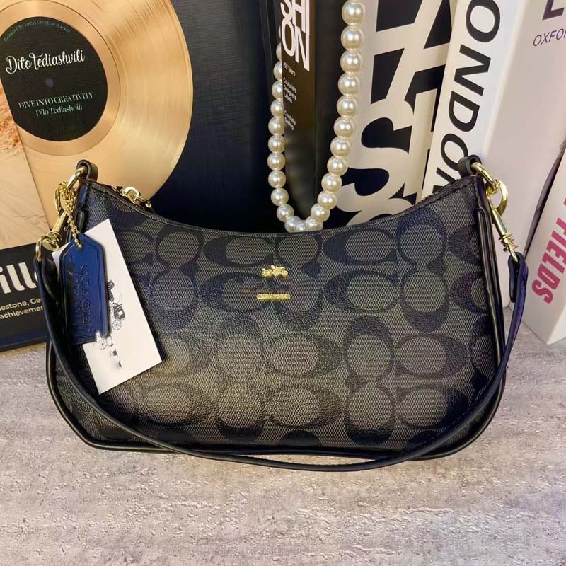 PU kožna crossbody torba za zrelu ženu, oblik dumpling, zatvarač, poliester podstava