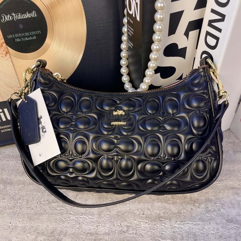 PU kožna crossbody torba za zrelu ženu, oblik dumpling, zatvarač, poliester podstava