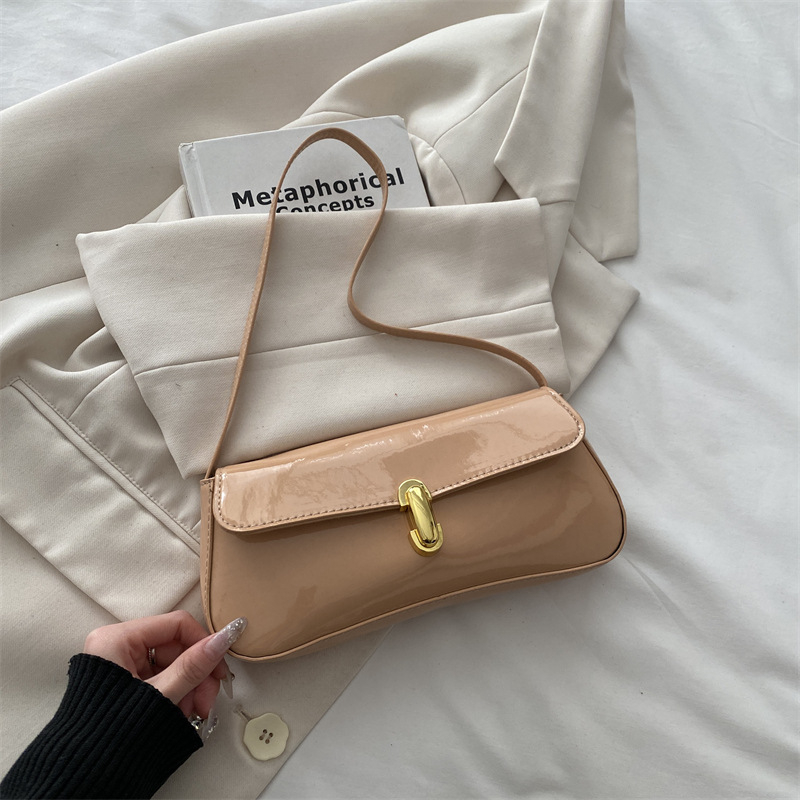 Ženska baguette torbica za pod pazuhom — PU, urbani minimalistički stil, horizontalni kvadratni oblik, magnetska kopča, poliester podstava, pretinac za telefon, džep na zatvarač, jedan naramenica