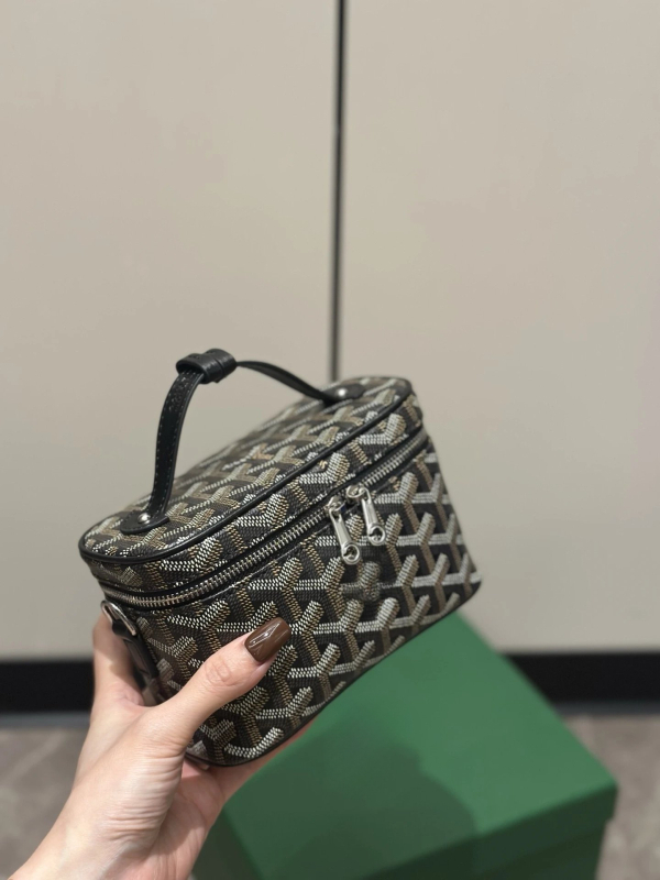 Kosmetička torbica s uzorkom psećih zuba, konopljin materijal, zatvaranje rajfasom, poliester podstava, džep za telefon, crossbody/ramenski stil