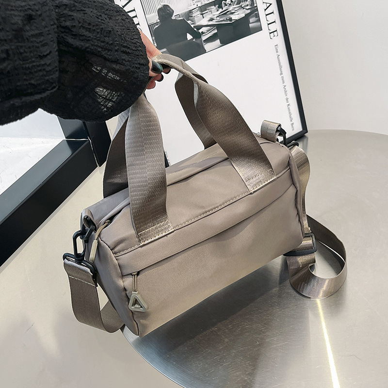 Crossbody torba od Oxford tkanine, horizontalnog kvadratnog oblika, zatvarač, pretinice za telefon i dokumente, ulični stil