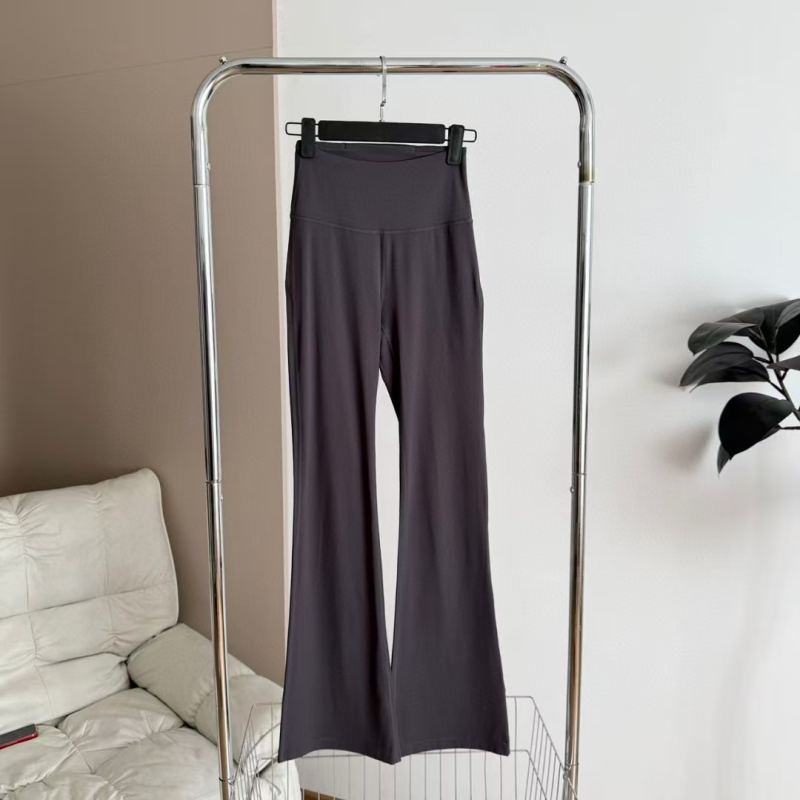 Ženske flared joga hlače s visokim strukom, učvršćivanje stražnjice, nylon-spandex smjesa, tanke, geometrijski uzorak, bootcut kroj