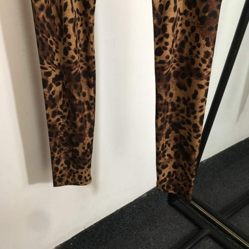Legice s leopard uzorkom i logom, elastične, uske, 95% pamuk, 70–80% poliester, 3D efekt