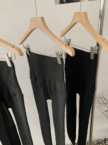 Pamutkeverék fonalból készült harisnyanadrág, meleg és vastag, 9/10 hossz, magas elasztikusság, zoklis stílus