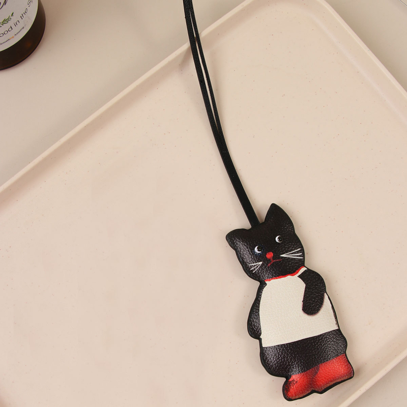 PU táska dísz és kulcstartó, 3D-s rajzfilm dizájn, félig kézműves, Ins stílus, rajzfilm motívum, téma: alma karakter és fekete macska