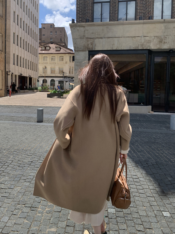 Ženski vuneni kaput – dvostrani, 95% vuna, dugačak kroj, ovratnik tipa saka, bez glačanja