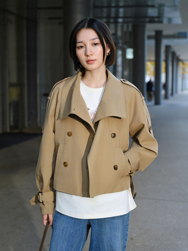 Női dupla gombos trench kabát, lazább szabás, pamut-poliészter keverék, raglán ujjak, rever gallér