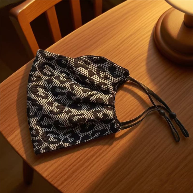 Pamut leopárd mintás maszk, dupla rétegű, fülhez rögzíthető, porvédő, légáteresztő, felnőtteknek