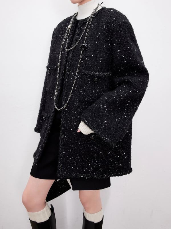 Kaput od vunene smeše, jedinstveni materijal, regular kroj, dugi rukavi, okrugli ovratnik sa skrivenim zatvaračima