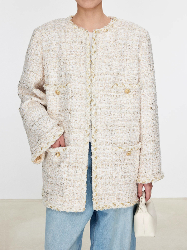 Kaput od vunene smeše, jedinstveni materijal, regular kroj, dugi rukavi, okrugli ovratnik sa skrivenim zatvaračima