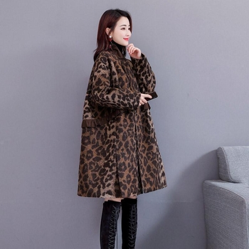 Női tweed kabát leopard mintával, vast gyapjúkeverék, álló gallér, hosszú ujjú, egysoros záródás, Hongkong-stílus.