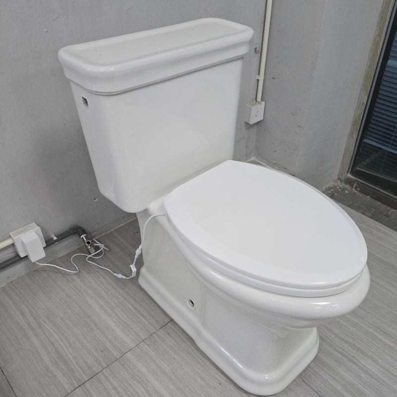 Inteligentný kryt na WC s okamžitým vykurovaním a vykurovaním sedadla, materiál PP doska, nastaviteľný rozstup otvorov 80–200 mm, model F003-02, štýl štandardný / modern minimalistický