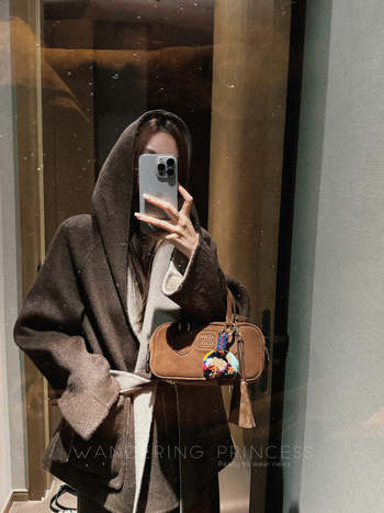 Női gyapjú kabát kapucnival, color-block, megfordítható, laza szabású, közepes hosszúságú