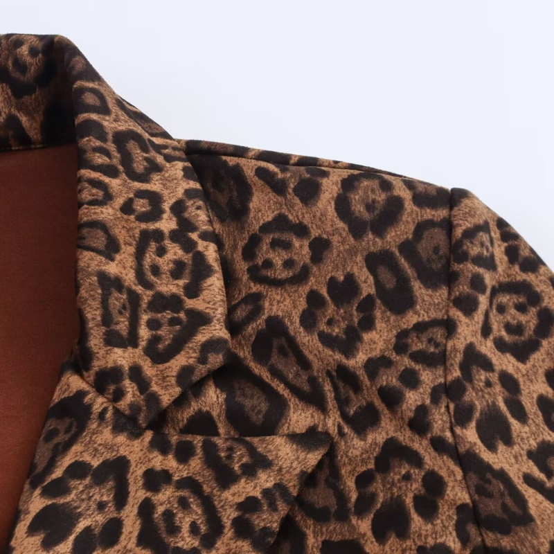 Палто - леопардов принт, двойно закопчаване, лацкан, дълга дължина, полиестерна материя