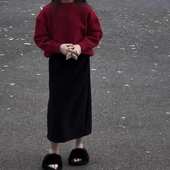 Lányoknak készült hosszú, A-vonalú vállpántos szoknya, 91–95% pamut, pamut bélés, téli viselet