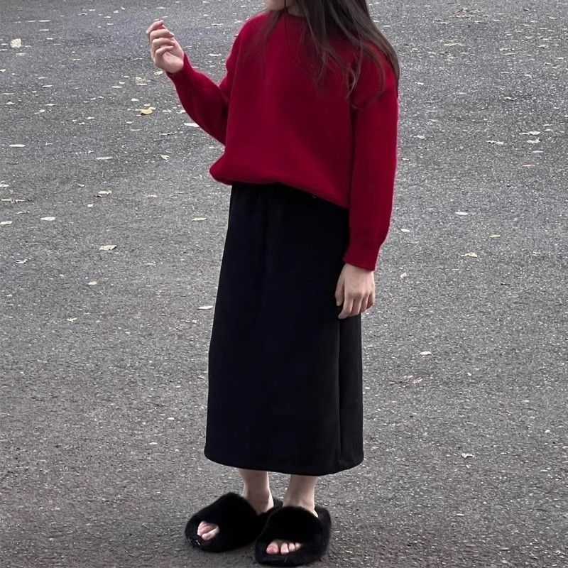 Lányoknak készült hosszú, A-vonalú vállpántos szoknya, 91–95% pamut, pamut bélés, téli viselet