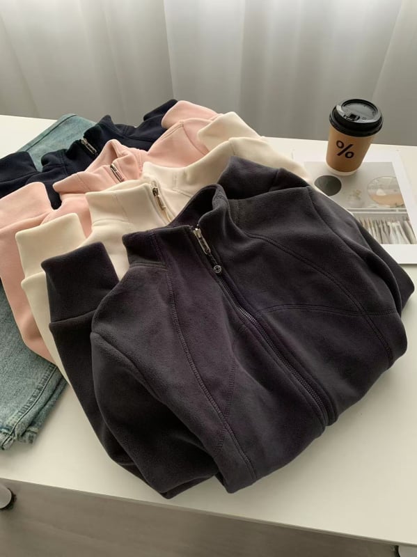 Női dzseki álló gallérral, szűk fazon, cipzár, hosszú ujjú, vastag anyag