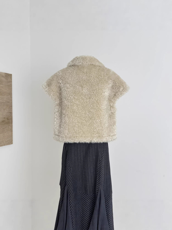 Öko-barát nyúl szőrme mellény, ujjatlan, magas gallér, ultra rövid hossz, elegáns téli kültéri ruházat