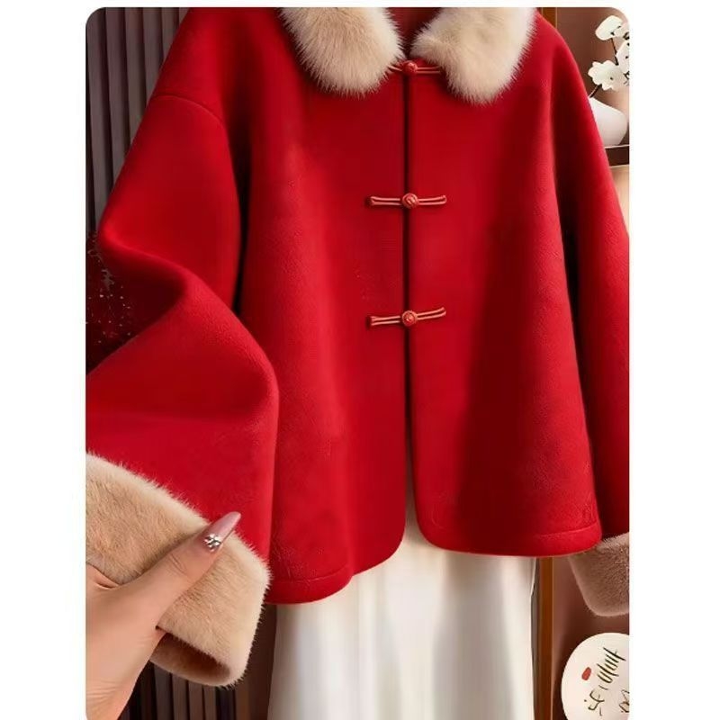 Női gyapjú kabát Mink szőrrel a gallérján, patchwork, álló gallér, háromgombos zárás