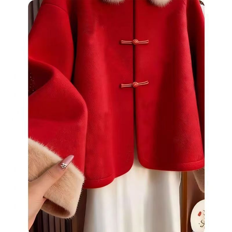 Női gyapjú kabát Mink szőrrel a gallérján, patchwork, álló gallér, háromgombos zárás