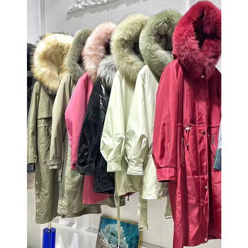 Rex nyúl szőrme béléses parka, róka szőrrel díszített gallér, poliészter anyag, középhosszú, téli 2025