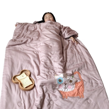 Gyerekeknek szóló alvózsák / takaró, 100% pamut anyag, súly 1.6-2 kg, töltet 20% szója rost + 80% poliészter rost, egyszerű stílus