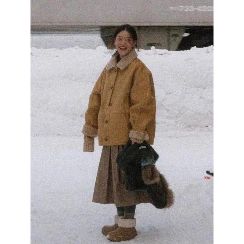 Ženska jakna srednje duljine od poliestera, s ovratnikom lapel, jednostruko kopčanje s kopčama, korejskog stila.