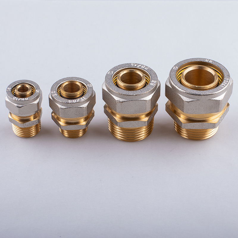 Αλουμινοπλαστικά εξαρτήματα σωληνώσεων με εσωτερικές και εξωτερικές βίδες για ζεστό και κρύο νερό, διαμέτρους 1/2–32, δυνατότητα εξατομίκευσης επεξεργασίας