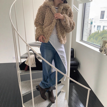 Kaput od krzna u korejskom stilu, kratka duljina 40–50 cm, dugi rukavi, ovratnik tip lapel, za žene