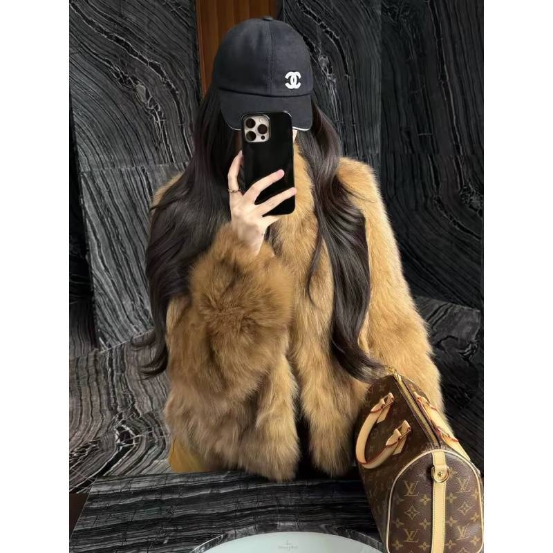 Kožuh kabat s ekološki prihvatljivim krznom, dugi rukavi, halter ovratnik, elegantan gradski stil