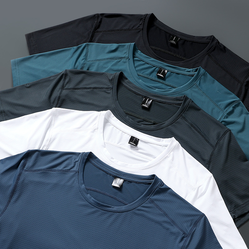 Najlonsko T-shirt kratkih rukava s okruglim izrezom, tisk s slovima, pravilan kroj, ljetni stil